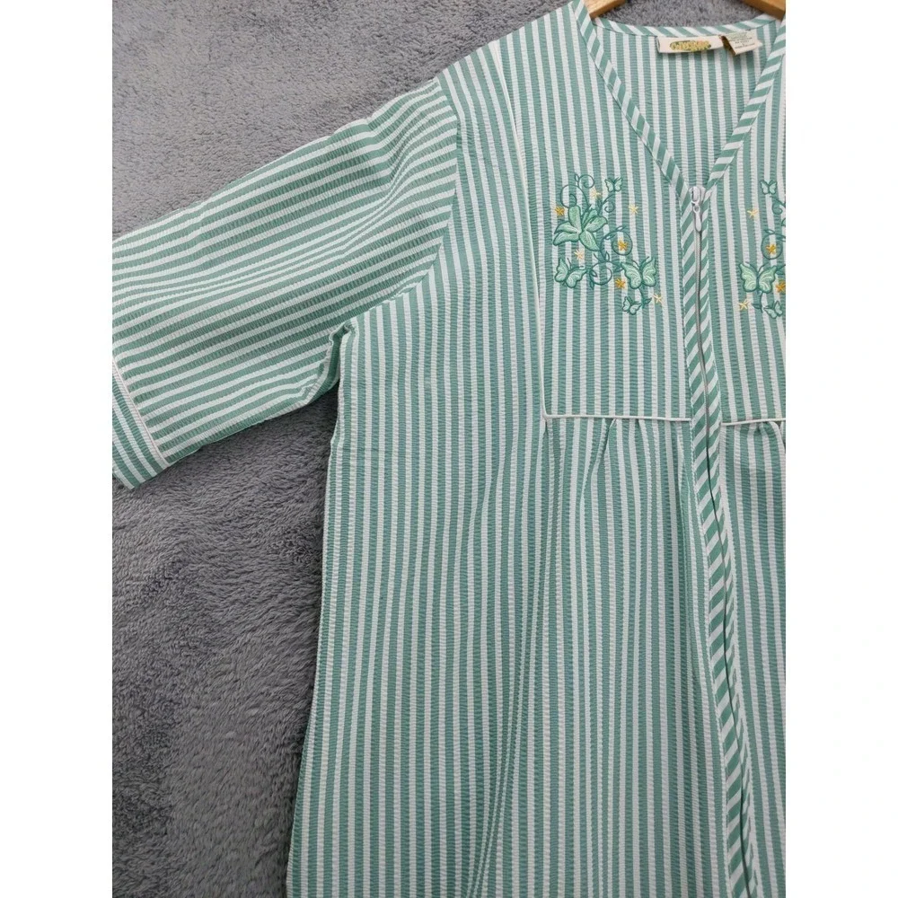 Collections‎ Etc Embroidered Seersucker Zip Front Robe Housecoat MuuMuu Sz L
